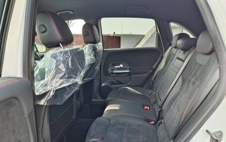 Mercedes-Benz B-Класс, 2019 год, 1 700 000 рублей, 22 фотография