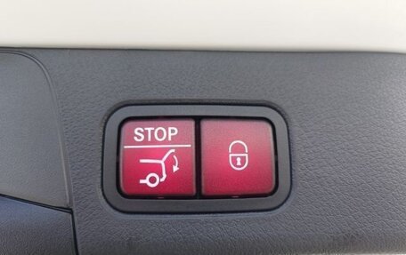 Mercedes-Benz B-Класс, 2019 год, 1 700 000 рублей, 24 фотография