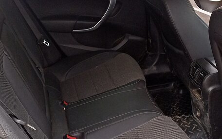 Opel Insignia II рестайлинг, 2010 год, 800 000 рублей, 15 фотография