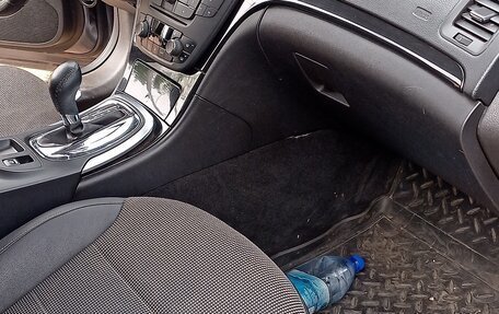 Opel Insignia II рестайлинг, 2010 год, 800 000 рублей, 19 фотография