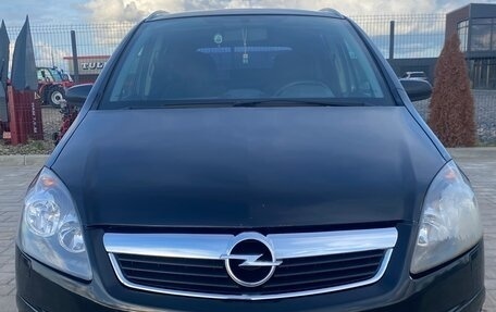 Opel Zafira B, 2007 год, 650 000 рублей, 1 фотография