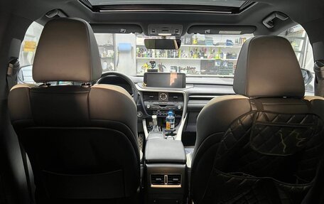 Lexus RX IV рестайлинг, 2019 год, 5 750 000 рублей, 16 фотография