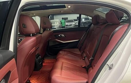 BMW 3 серия, 2023 год, 2 760 000 рублей, 11 фотография