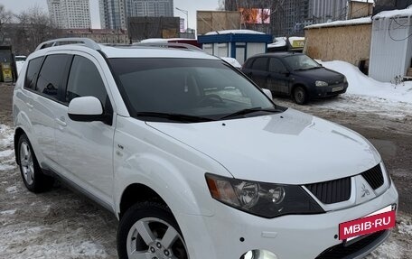 Mitsubishi Outlander III рестайлинг 3, 2008 год, 1 400 000 рублей, 2 фотография