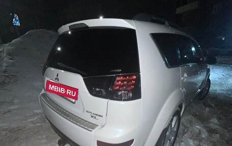 Mitsubishi Outlander III рестайлинг 3, 2008 год, 1 400 000 рублей, 5 фотография