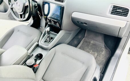 Volkswagen Jetta VI, 2018 год, 1 199 000 рублей, 4 фотография