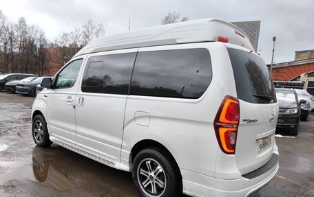 Hyundai Grand Starex Grand Starex I рестайлинг 2, 2019 год, 5 500 000 рублей, 12 фотография