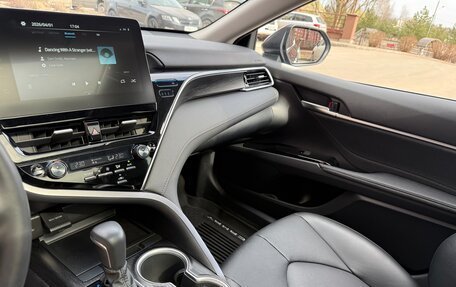 Toyota Camry, 2023 год, 3 650 000 рублей, 16 фотография