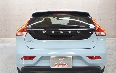 Volvo V40 II рестайлинг, 2018 год, 1 200 000 рублей, 6 фотография