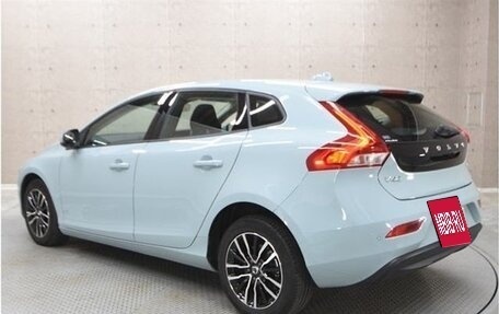 Volvo V40 II рестайлинг, 2018 год, 1 200 000 рублей, 5 фотография