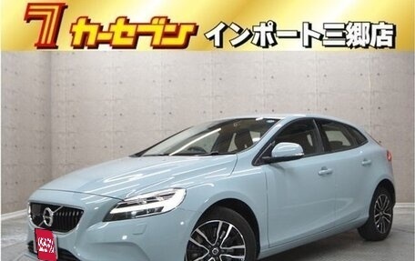 Volvo V40 II рестайлинг, 2018 год, 1 200 000 рублей, 1 фотография