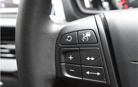 Volvo V40 II рестайлинг, 2018 год, 1 200 000 рублей, 22 фотография