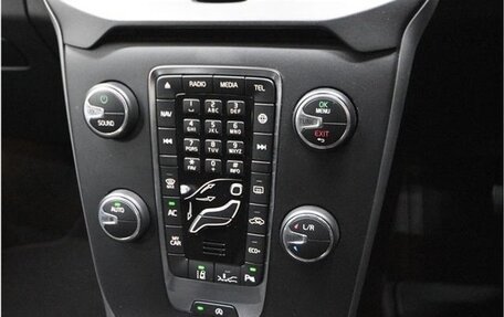 Volvo V40 II рестайлинг, 2018 год, 1 200 000 рублей, 29 фотография