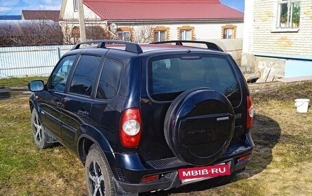Chevrolet Niva I рестайлинг, 2010 год, 540 000 рублей, 5 фотография