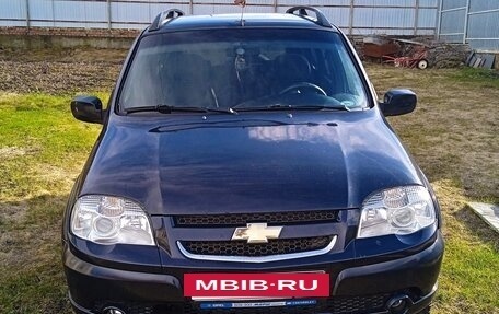 Chevrolet Niva I рестайлинг, 2010 год, 540 000 рублей, 2 фотография