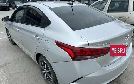 Hyundai Solaris II рестайлинг, 2021 год, 1 480 000 рублей, 4 фотография