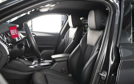 BMW X4, 2019 год, 3 850 000 рублей, 14 фотография