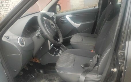 Renault Logan I, 2013 год, 180 000 рублей, 6 фотография