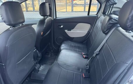 Renault Logan II, 2014 год, 759 000 рублей, 10 фотография