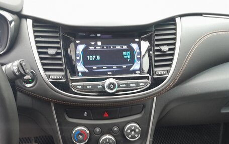 Chevrolet Trax, 2020 год, 1 750 000 рублей, 9 фотография