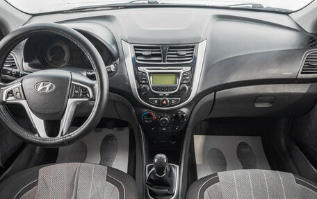 Hyundai Solaris II рестайлинг, 2011 год, 649 000 рублей, 10 фотография