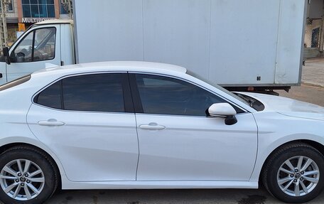 Toyota Camry, 2019 год, 1 850 000 рублей, 4 фотография