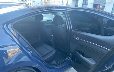 Hyundai Elantra VI рестайлинг, 2016 год, 1 220 000 рублей, 6 фотография