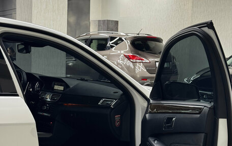 Mercedes-Benz E-Класс, 2013 год, 1 950 000 рублей, 21 фотография