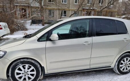Volkswagen Golf Plus II, 2011 год, 599 000 рублей, 2 фотография