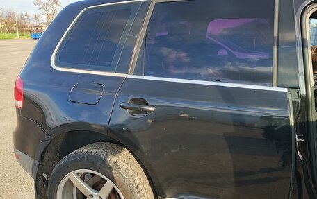 Volkswagen Touareg III, 2006 год, 1 050 000 рублей, 2 фотография