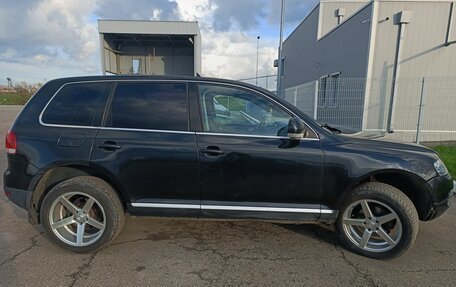Volkswagen Touareg III, 2006 год, 1 050 000 рублей, 10 фотография