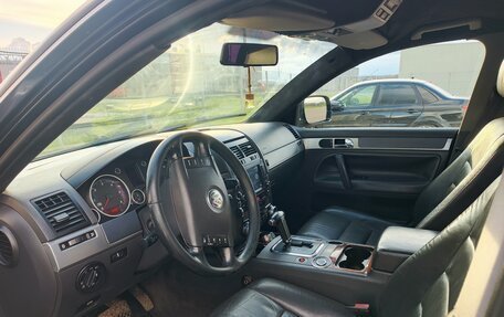 Volkswagen Touareg III, 2006 год, 1 050 000 рублей, 18 фотография