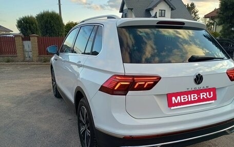 Volkswagen Tiguan II, 2021 год, 2 710 000 рублей, 7 фотография