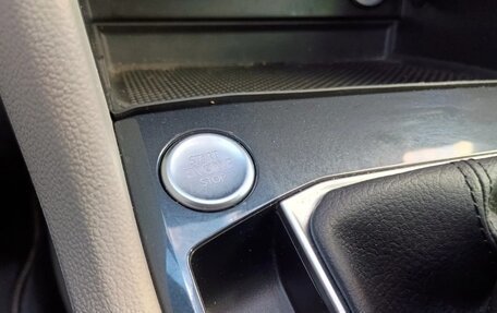 Volkswagen Tiguan II, 2021 год, 2 710 000 рублей, 20 фотография