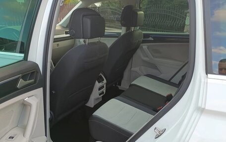 Volkswagen Tiguan II, 2021 год, 2 710 000 рублей, 29 фотография