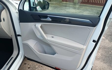 Volkswagen Tiguan II, 2021 год, 2 710 000 рублей, 25 фотография