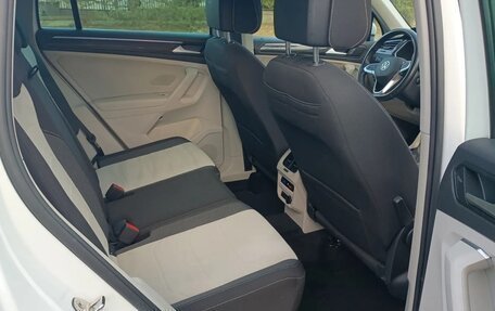 Volkswagen Tiguan II, 2021 год, 2 710 000 рублей, 27 фотография