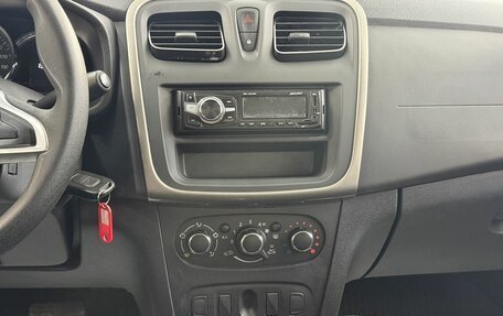 Renault Logan II, 2021 год, 870 000 рублей, 10 фотография