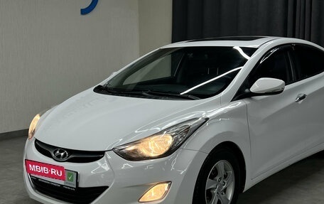 Hyundai Avante, 2011 год, 747 000 рублей, 5 фотография