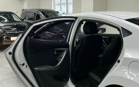 Hyundai Avante, 2011 год, 747 000 рублей, 16 фотография