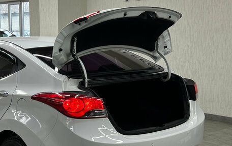 Hyundai Avante, 2011 год, 747 000 рублей, 28 фотография