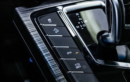 Geely Atlas, 2024 год, 2 400 000 рублей, 24 фотография