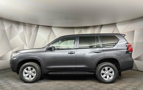 Toyota Land Cruiser Prado 150 рестайлинг 2, 2020 год, 5 765 000 рублей, 5 фотография