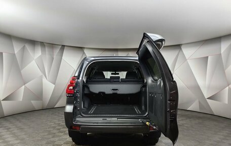 Toyota Land Cruiser Prado 150 рестайлинг 2, 2020 год, 5 765 000 рублей, 12 фотография