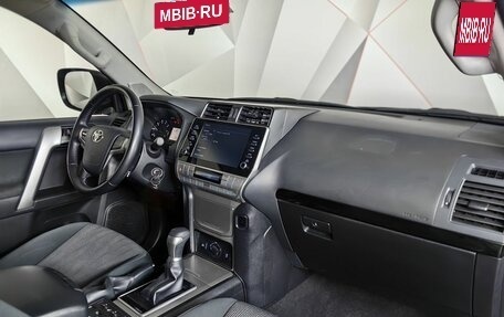 Toyota Land Cruiser Prado 150 рестайлинг 2, 2020 год, 5 765 000 рублей, 13 фотография