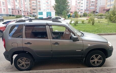 Chevrolet Niva I рестайлинг, 2012 год, 350 000 рублей, 1 фотография