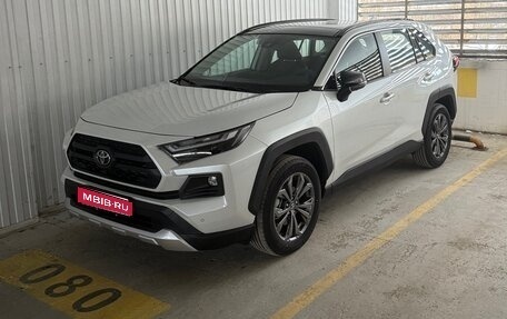 Toyota RAV4, 2025 год, 4 650 000 рублей, 1 фотография