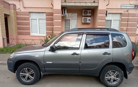 Chevrolet Niva I рестайлинг, 2012 год, 350 000 рублей, 2 фотография