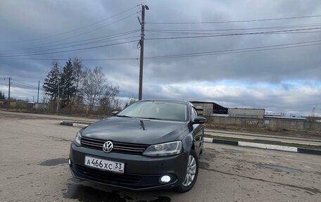 Volkswagen Jetta VI, 2011 год, 750 000 рублей, 1 фотография