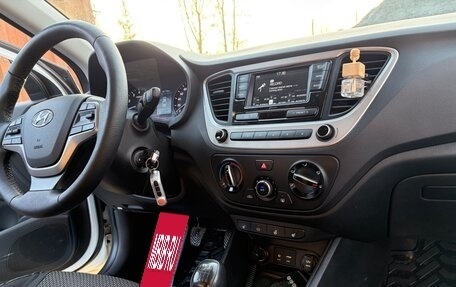 Hyundai Solaris II рестайлинг, 2017 год, 1 180 000 рублей, 7 фотография